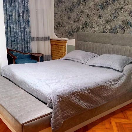 Central Apartment "Ameliya" Μπακού Εξωτερικό φωτογραφία